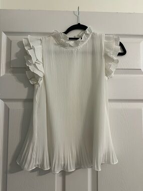 White Ruffle Sleeve Pleated Women's Top